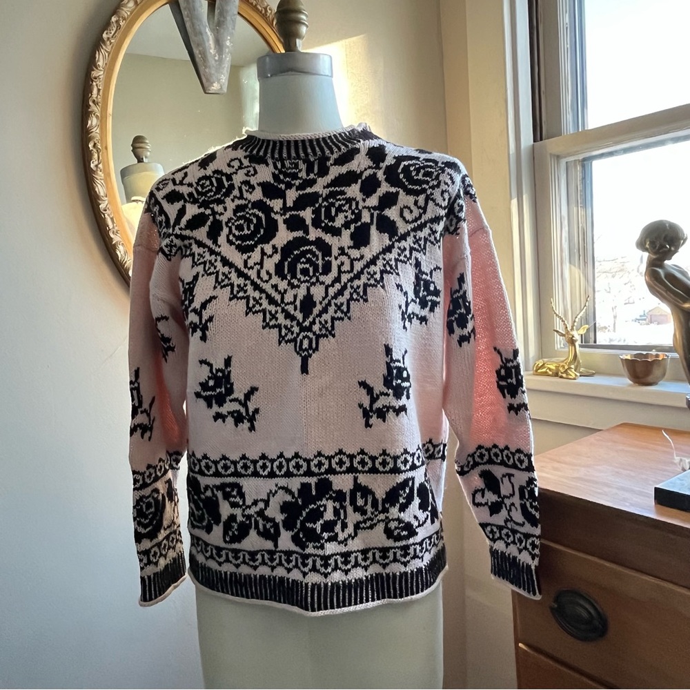 1980-90s Graphic Cottagecore Sweater